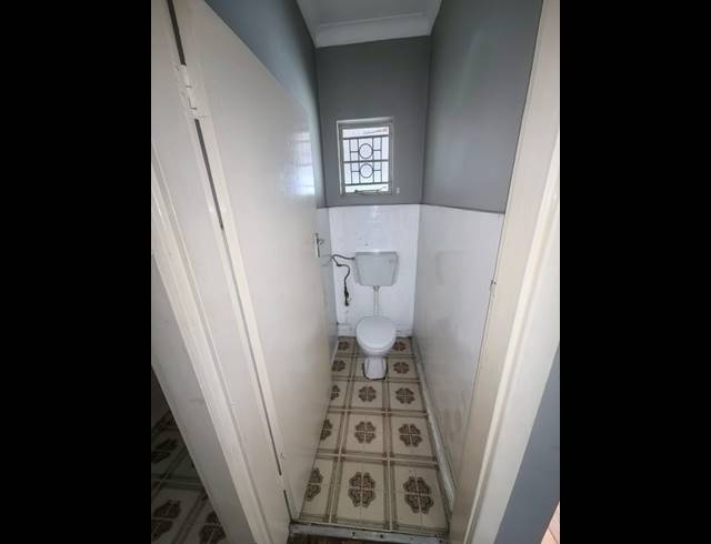 1.5 BEDROOM FLAT FOR SALE IN PELHAM